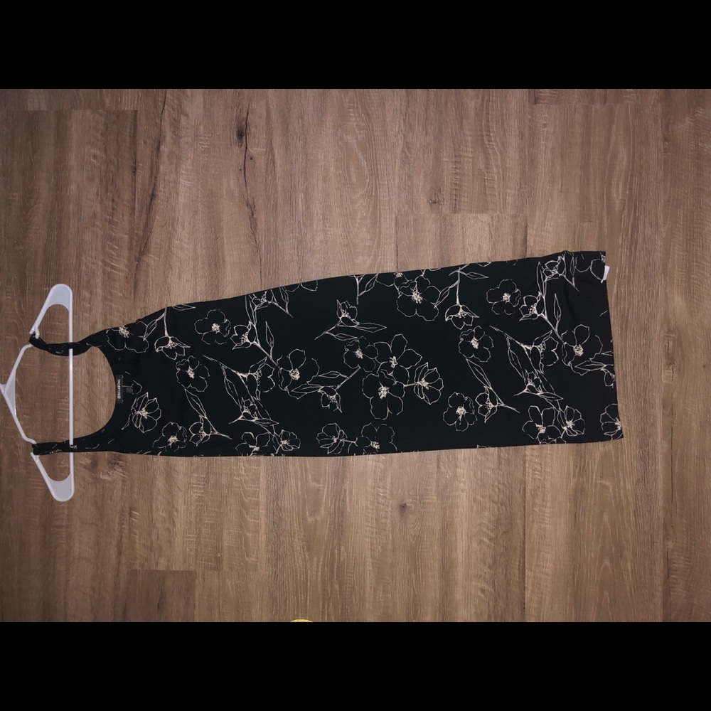 cute midi tight black and cream dress